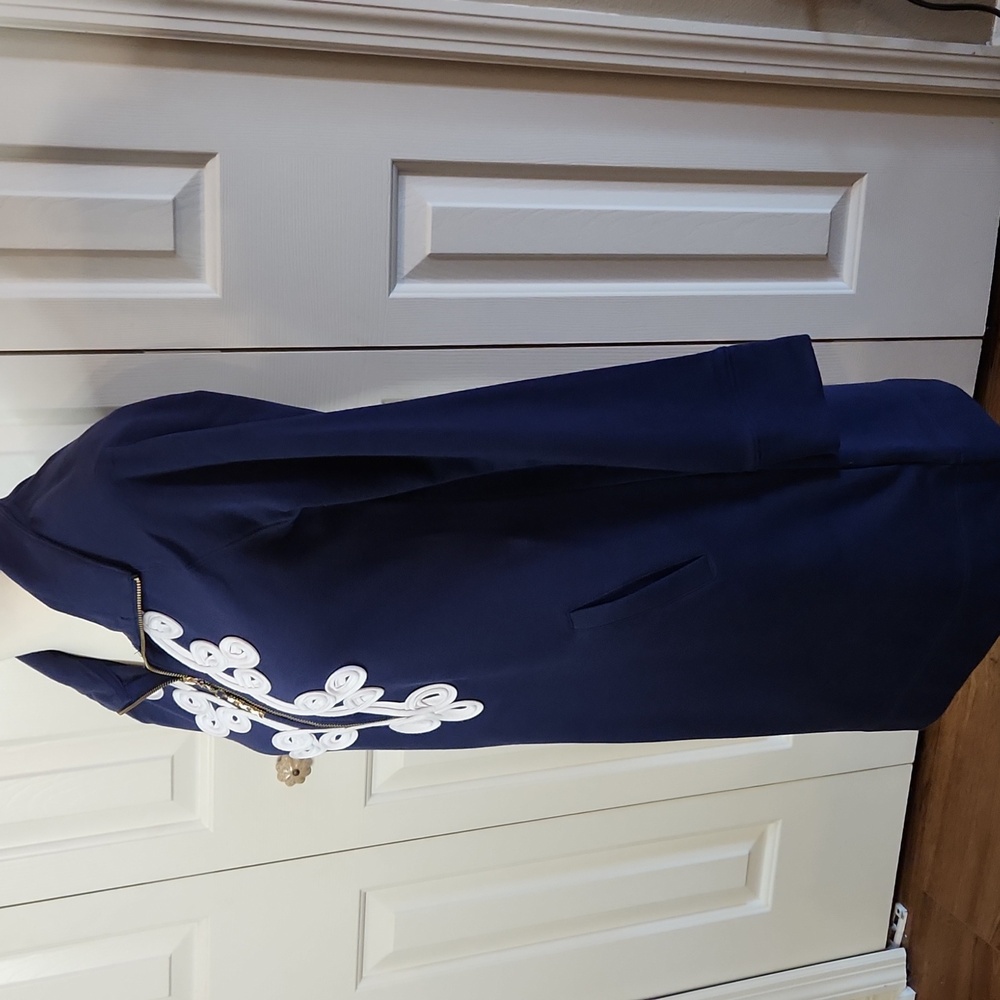 LILLY PULITZER,  Excellent Condition,  Women's Dress,  Size Small,  Navy ,white - Picture 3 of 9
